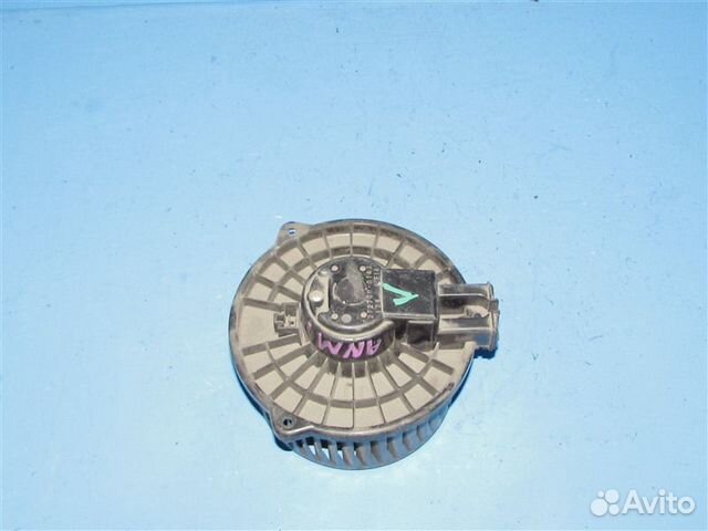 Мотор печки Toyota Isis ANM10 1azfse 2004