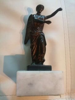 Бронзовая статуэтка, Италия