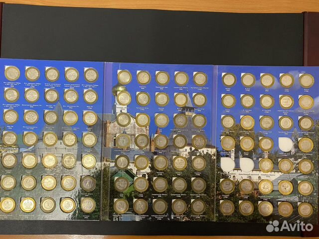 Монеты в альбомах
