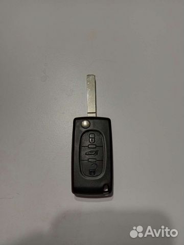 Корпус ключа пежо 207