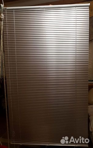 Жалюзи новые и б/у серебристого цвета