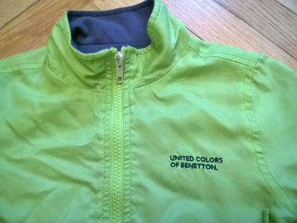 Ветровка Benetton (рост 90)