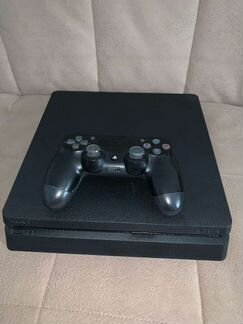Sony PS4 Slim