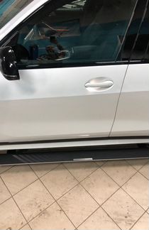 Выдвижные электро-пороги для BMW X7