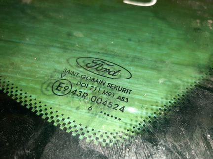 Форточка задняя правая Ford Focus 2 2.0L