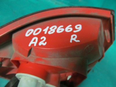 Фонарь правый audi A2 бу