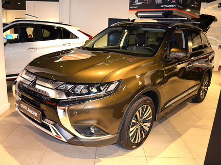 Mitsubishi Outlander 2.4 CVT, 2020