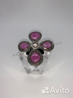 Эксклюзивное Кольцо в форме креста с рубинами