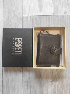 Кожаная визитница Fabretti