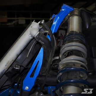 Крепление передних амортизаторов Can AM Maverick X