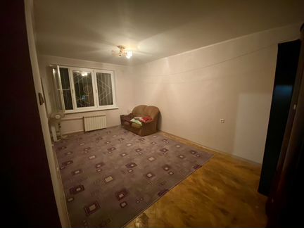 2-к квартира, 54 м², 1/12 эт.
