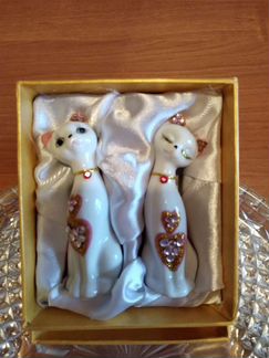 Кукла фарфоровая,кошечки, подсвечник.Цена за всё
