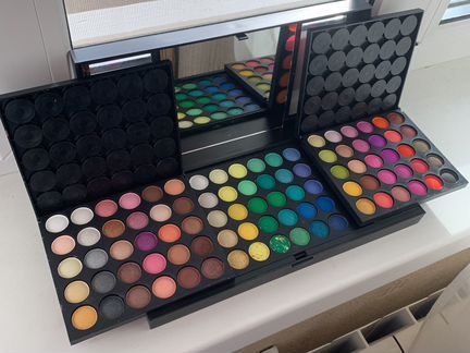 Палитра теней laroc 180 colour eyeshadow