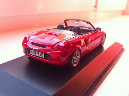 Toyota MR 2 minichamps