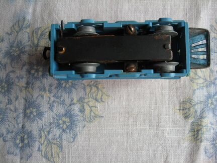 Тепловоз механический от детской железной дороги