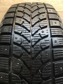 Bridgestone WT17 235/60 R16 100Q
