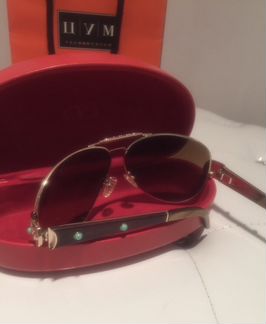 Очки Valentino солнцезащитные