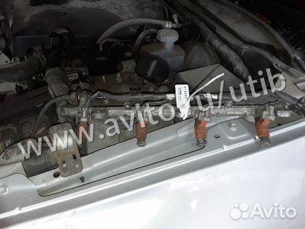 Топливная рампа Suzuki Grand Vitara 2 j20a