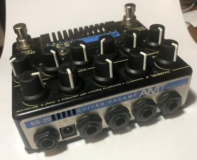 Ламповый гитарный преамп AMT SS-20