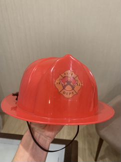 Каска пожарного пластик игрушка