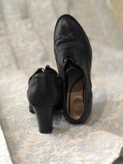 Женская обувь