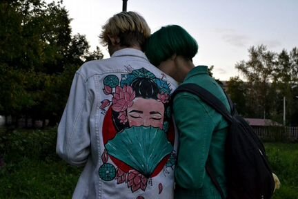 Рисую на одежде на заказ