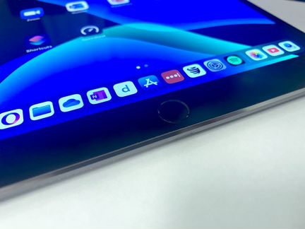 iPad Pro 10,5 64gb wifi + cellular, серебряный