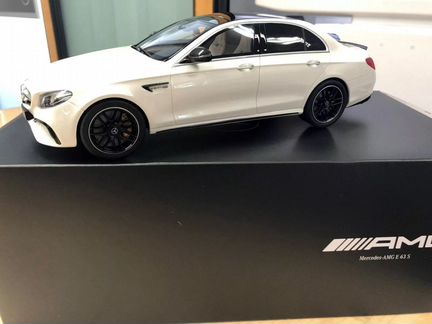 Модель 1:18 GT Spirit Mercedes-AMG E 63 4matic+