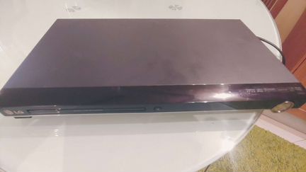 LG DVD/CD/divx/MP3 Player DVX350 + 9 Bluray (подар