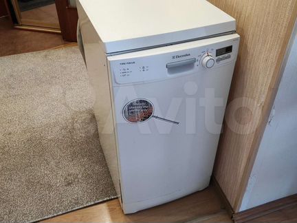 Посудомоечная машина Electrolux ESF 45030