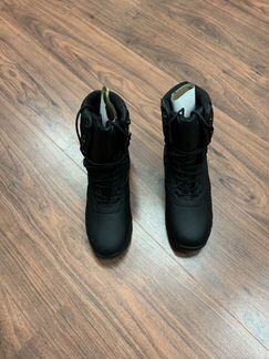 Ботинки с высоким берцем новые