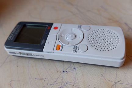 Диктофон Olympus VN-7600