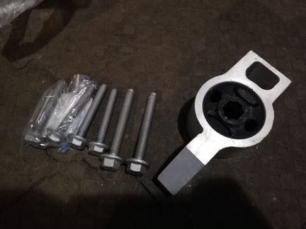 Сайлентблок рычага задний 1K0199232J