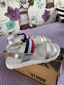 Новые босоножки для девочки Keddo р 36
