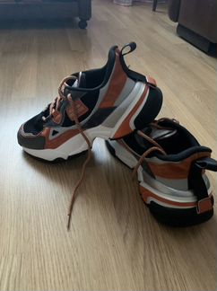 Кроссовки times