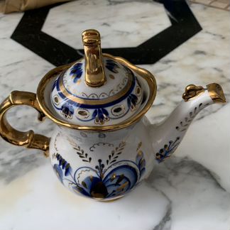 Гжель с золотом Чайники Самовар