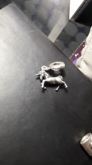 Браслет Пандора с 2мя шармами.оригинал