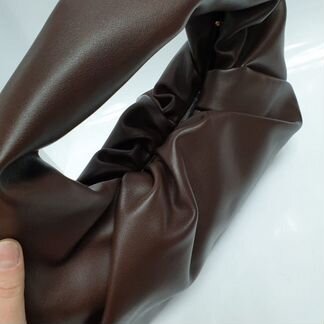 Сумка Bottega Shoulder Pouch шоколадная Боттега