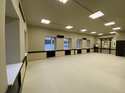 Аренда спортивного зала для единоборств и йоги