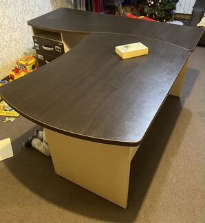 Стол письменный / компьютерный с тумбой