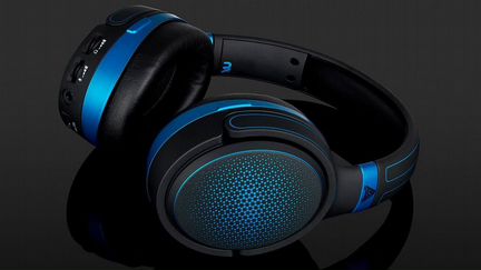 Audeze Mobius наушники класса Premium High End