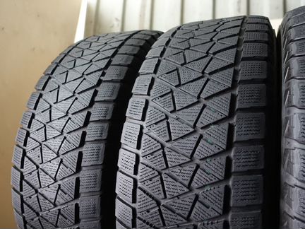225 60 17 Bridgestone Blizzak DM-V2 302C