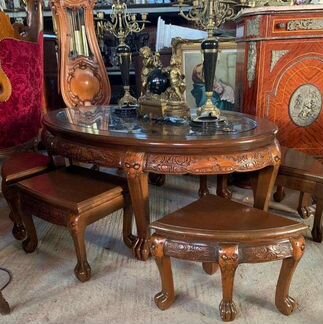 Комплект для чаепитий: стол и 4 табурета в стиле ш