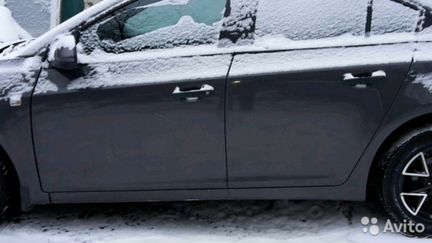 Дверь левая передняя Шевроле Круз седан