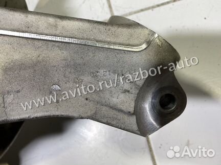 Кулак со ступицей LR Discovery Sport 2014+