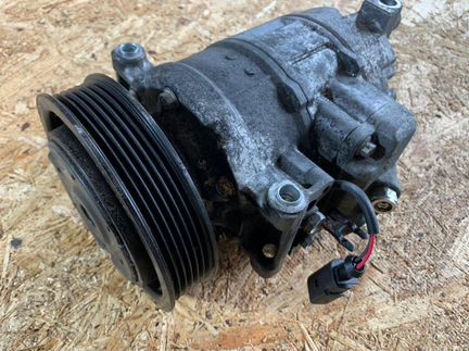 Компрессор кондиционера Audi A6 4F/C6 (рестайлинг)