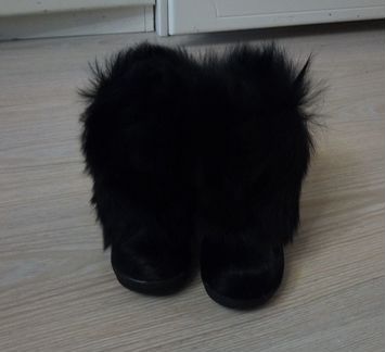 Меховые зимние детские сапоги