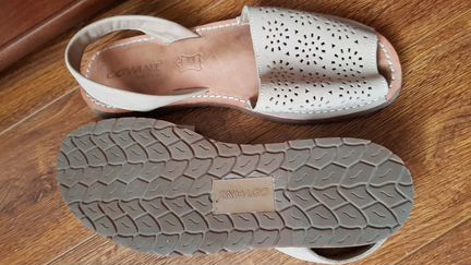 Босоножки нубук 39 р