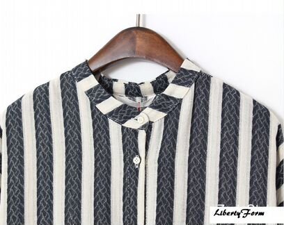 Плюсайз Полосатое платье-рубашка с косами