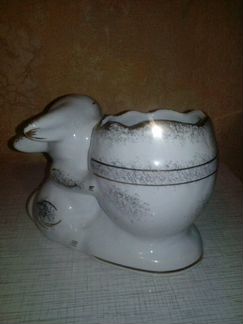 Фарфоровый заяц конфетницы